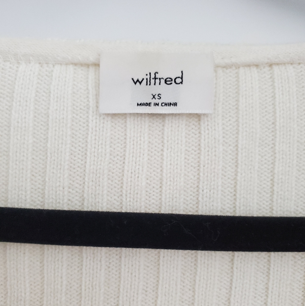 **SOLD** Aritzia Wilfred Pearl Wool-Blend Cardigan - Picture 5 of 6